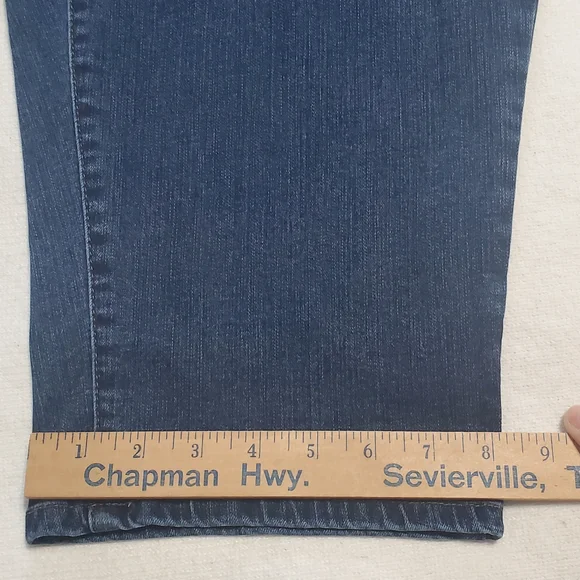 d. jeans Women's Blue Capri Jeans. Sz 18W - Picture 6 of 6
